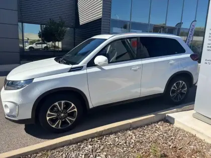 Photo 8 Suzuki Vitara  1.5 Dualjet Hybrid 115ch Style Auto