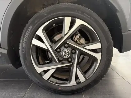 Photo 10 Toyota C-HR  122h Edition 2WD E-CVT MY22