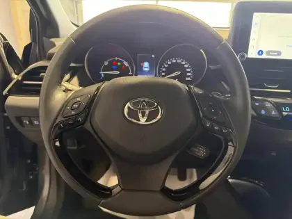 Photo 11 Toyota C-HR  122h Edition 2WD E-CVT MY22
