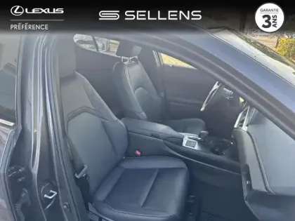 Photo 5 Lexus UX  300h F SPORT Design 2WD MC25