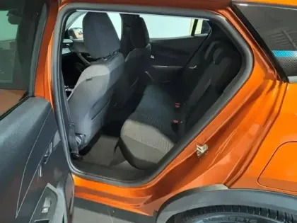 Photo 11 Peugeot 2008  e- 136 Style Carplay /Camera 180 / sièges chauffants