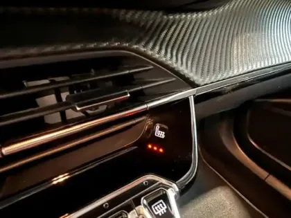 Photo 8 Peugeot 2008  e- 136 Style Carplay /Camera 180 / sièges chauffants