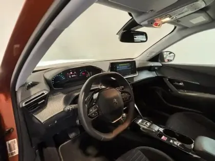 Photo 14 Peugeot 2008  e- 136 Style Carplay /Camera 180 / sièges chauffants