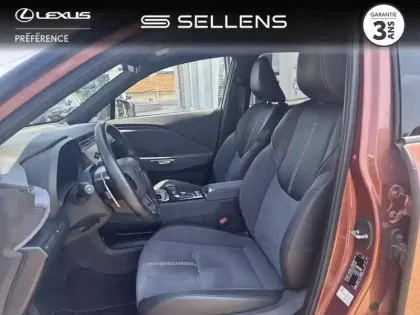 Photo 10 Lexus Lbx  1.5 136ch Cool 2WD