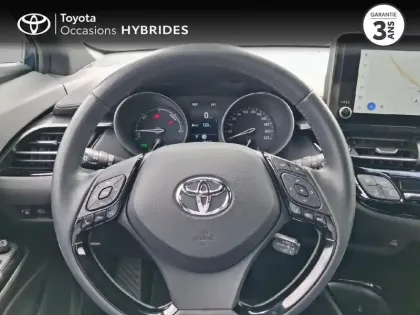 Photo 12 Toyota C-HR  1.8 Hybride 122ch Design Ultimate E-CVT