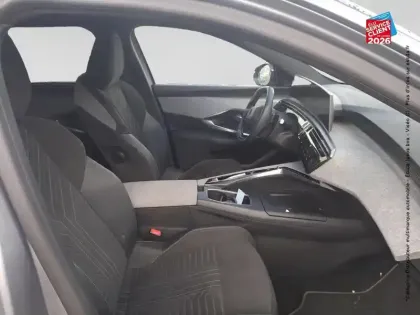 Photo 19 Peugeot 5008  Hybrid 136ch GT e-DCS6