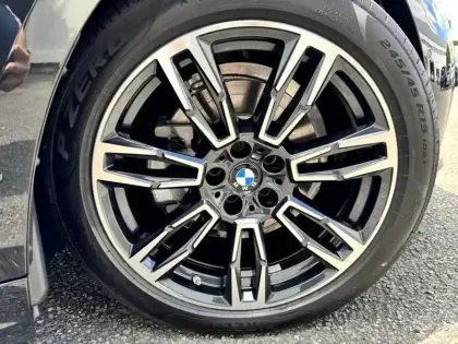 Photo 6 BMW Serie 5 Série 5 530e 299ch M Sport xDrive