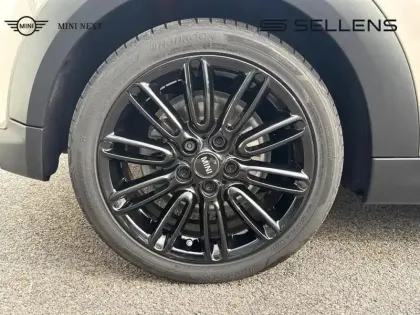 Photo 9 Mini Mini Cabrio Cooper 136ch Edition Premium Plus BVA7