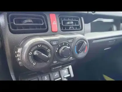 Photo 22 Suzuki Jimny 1.5 VVT Privilège