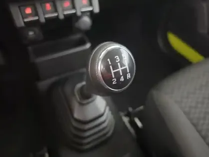 Photo 42 Suzuki Jimny 1.5 VVT Privilège