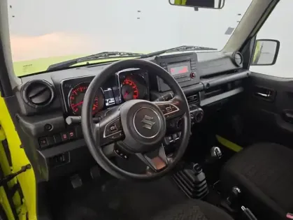 Photo 39 Suzuki Jimny 1.5 VVT Privilège