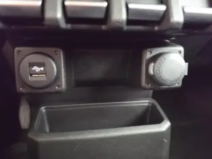 Photo 44 Suzuki Jimny 1.5 VVT Privilège