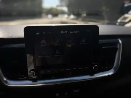 Photo 8 Kia Stonic GT-Line Premium TGDI MHEV 120 DCT