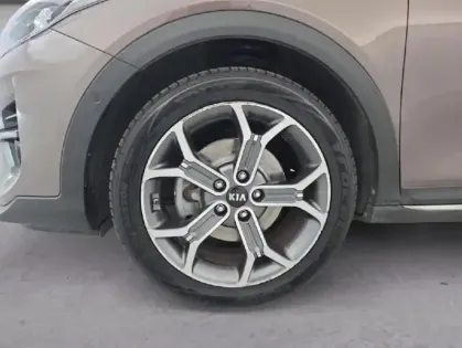 Photo 12 Kia Xceed 1.4 T-GDI 140ch Launch Edition DCT7 + Toit ouvrant