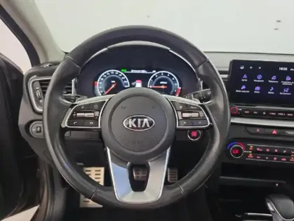 Photo 20 Kia Xceed 1.4 T-GDI 140ch Launch Edition DCT7 + Toit ouvrant