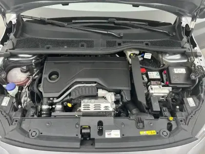 Photo 25 Peugeot 208  Hybrid 110 e-DCS6