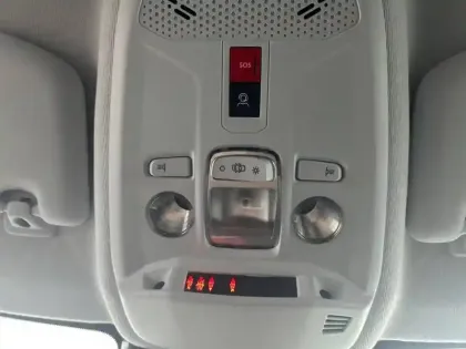 Photo 23 Peugeot 208  Hybrid 110 e-DCS6