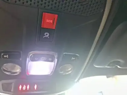 Photo 19 Peugeot 2008  Hybrid 110 e-DCS6
