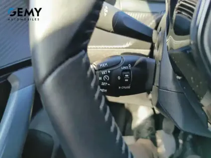 Photo 22 Peugeot 2008  PureTech 100 S&S BVM6