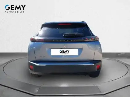 Photo 29 Peugeot 2008  PureTech 100 S&S BVM6