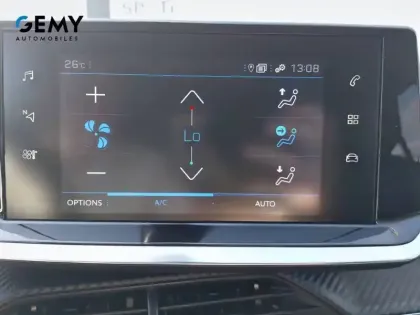 Photo 41 Peugeot 2008  PureTech 100 S&S BVM6