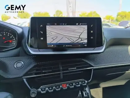 Photo 15 Peugeot 2008  PureTech 100 S&S BVM6