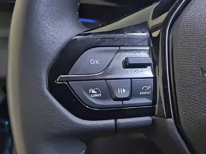 Photo 46 Peugeot 408  PHEV 225 e-EAT8