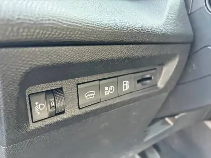 Photo 14 Peugeot 408  PHEV 225 e-EAT8