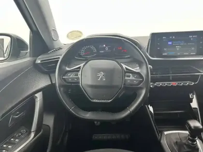Photo 8 Peugeot 2008  BlueHDi 110 S&S BVM6