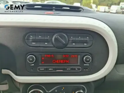 Photo 14 Renault Twingo  III E-Tech