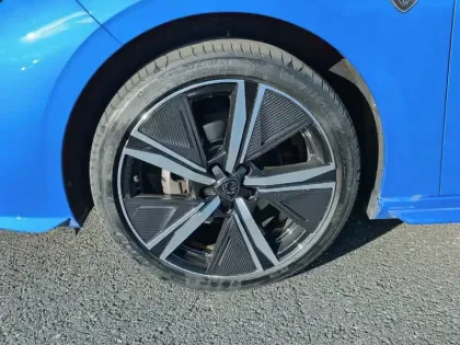 Photo 26 Peugeot 308  PureTech 130ch S&S EAT8