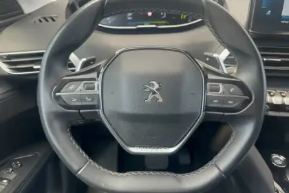 Photo 14 Peugeot 3008  Hybrid 225 e-EAT8
