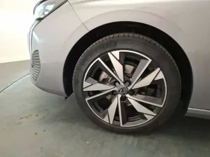 Photo 11 Peugeot 308  PureTech 130ch S&S BVM6