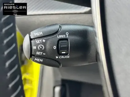 Photo 18 Peugeot 208  PureTech 75 S&S BVM5