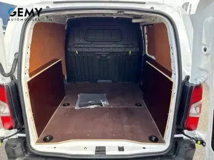 Photo 5 Peugeot Partner  FOURGON STANDARD 650 KG BLUEHDI 100 S&S BVM5