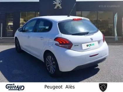Photo 6 Peugeot 208  1.2 PureTech 110ch S&S BVM5