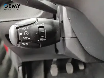 Photo 15 Peugeot 208  PureTech 100 S&S BVM6