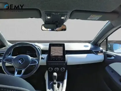Photo 7 Renault Clio  E-Tech full hybrid 145