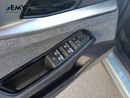 Photo 13 Renault Espace  full hybrid E-Tech 200 ch 7pl