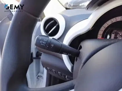 Photo 18 Renault Twingo  III Achat Intégral - 21