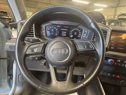 Photo 19 Audi A1  Sportback 30 TFSI 110 ch BVM6
