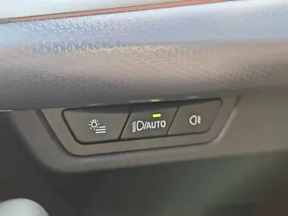 Photo 19 BMW X1  sDrive 18i 136ch DKG7