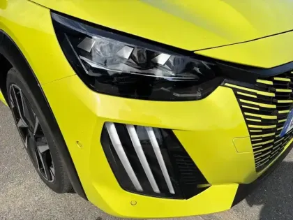 Photo 15 Peugeot 208  PureTech 100 S&S BVM6
