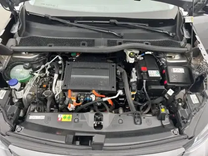 Photo 28 Peugeot 2008  Electrique 136 ch