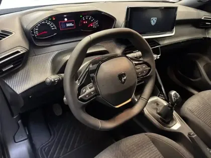 Photo 15 Peugeot 2008  100 S&S BVM6