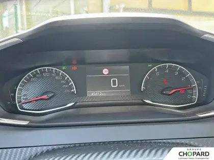 Photo 16 Peugeot 208  PureTech 100 S&S BVM6