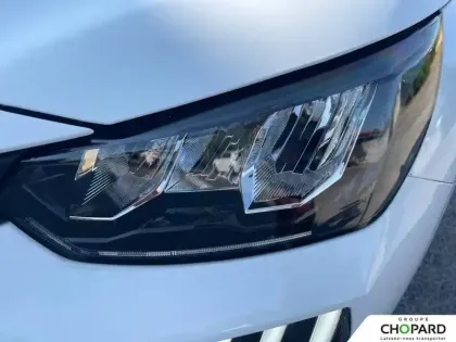 Photo 21 Peugeot 208  Hybrid 100 e-DCS6