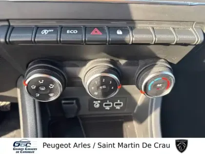 Photo 18 Renault Captur  TCe 90