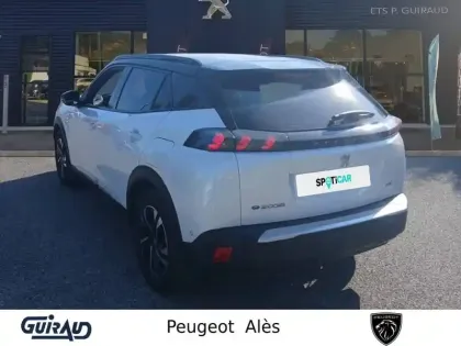 Photo 7 Peugeot 2008  Electrique 136 ch