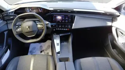 Photo 20 Peugeot 308  SW PureTech 130ch S&S EAT8